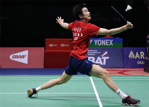 中锋占据第 中锋占据第